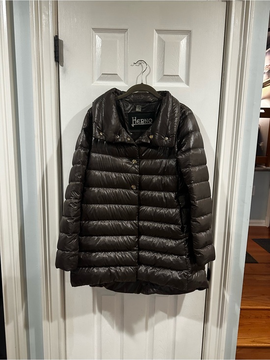 Herno Jackets & Blazers - Herno Shiny Grey Puffer Coat. Size 6 worn a few times
